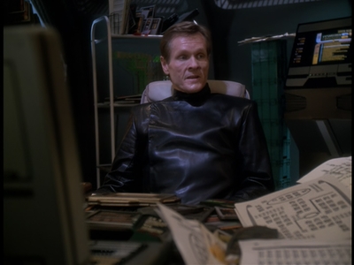 STAR_TREK_DEEP_SPACE_NINE_-_E723_EXTREME_MEASURES_1015.jpg