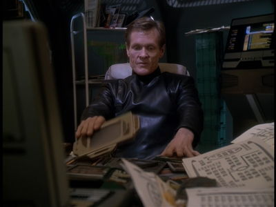 STAR_TREK_DEEP_SPACE_NINE_-_E723_EXTREME_MEASURES_1029.jpg
