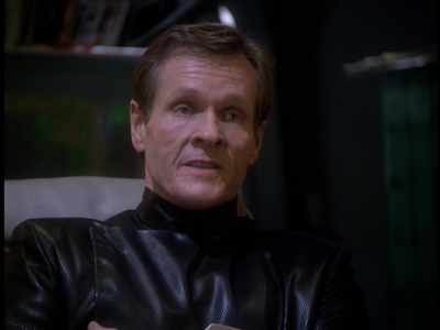 STAR_TREK_DEEP_SPACE_NINE_-_E723_EXTREME_MEASURES_1050.jpg