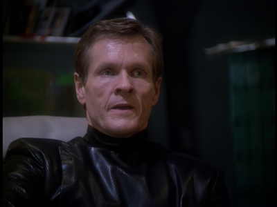 STAR_TREK_DEEP_SPACE_NINE_-_E723_EXTREME_MEASURES_1075.jpg