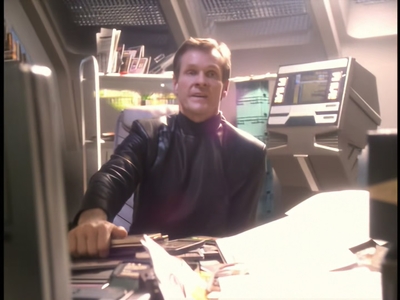 STAR_TREK_DEEP_SPACE_NINE_-_E723_EXTREME_MEASURES_1086.jpg
