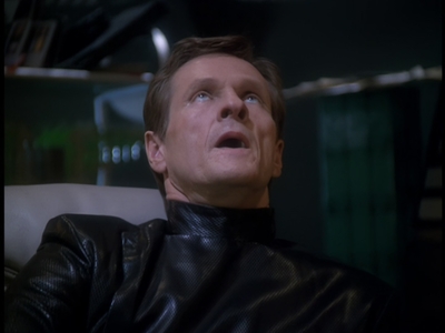 STAR_TREK_DEEP_SPACE_NINE_-_E723_EXTREME_MEASURES_1106.jpg