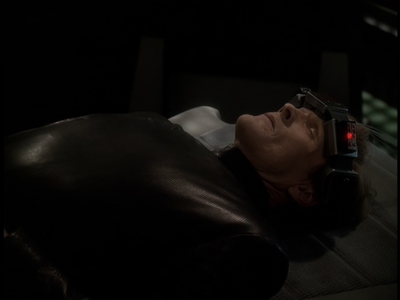 STAR_TREK_DEEP_SPACE_NINE_-_E723_EXTREME_MEASURES_1118.jpg