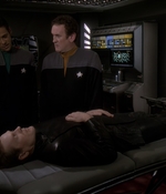 STAR_TREK_DEEP_SPACE_NINE_-_E723_EXTREME_MEASURES_0421.jpg