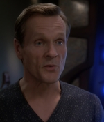 STAR_TREK_DEEP_SPACE_NINE_-_E723_EXTREME_MEASURES_0509.jpg