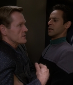 STAR_TREK_DEEP_SPACE_NINE_-_E723_EXTREME_MEASURES_0604.jpg