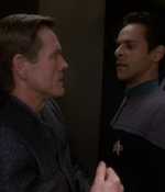 STAR_TREK_DEEP_SPACE_NINE_-_E723_EXTREME_MEASURES_0609.jpg