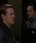 STAR_TREK_DEEP_SPACE_NINE_-_E723_EXTREME_MEASURES_0611.jpg