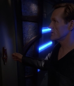 STAR_TREK_DEEP_SPACE_NINE_-_E723_EXTREME_MEASURES_0643.jpg
