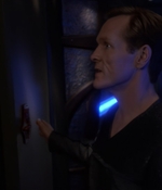 STAR_TREK_DEEP_SPACE_NINE_-_E723_EXTREME_MEASURES_0644.jpg