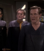 STAR_TREK_DEEP_SPACE_NINE_-_E723_EXTREME_MEASURES_0648.jpg