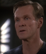 STAR_TREK_DEEP_SPACE_NINE_-_E723_EXTREME_MEASURES_0706.jpg