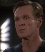 STAR_TREK_DEEP_SPACE_NINE_-_E723_EXTREME_MEASURES_0709.jpg