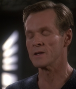 STAR_TREK_DEEP_SPACE_NINE_-_E723_EXTREME_MEASURES_0713.jpg