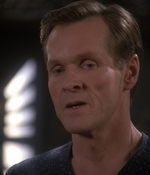 STAR_TREK_DEEP_SPACE_NINE_-_E723_EXTREME_MEASURES_0741.jpg