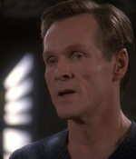 STAR_TREK_DEEP_SPACE_NINE_-_E723_EXTREME_MEASURES_0758.jpg