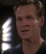 STAR_TREK_DEEP_SPACE_NINE_-_E723_EXTREME_MEASURES_0782.jpg