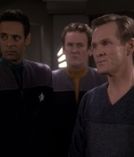 STAR_TREK_DEEP_SPACE_NINE_-_E723_EXTREME_MEASURES_0807.jpg