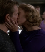 STAR_TREK_DEEP_SPACE_NINE_-_E723_EXTREME_MEASURES_0817.jpg
