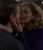 STAR_TREK_DEEP_SPACE_NINE_-_E723_EXTREME_MEASURES_0820.jpg