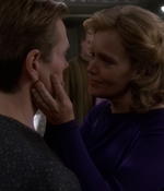 STAR_TREK_DEEP_SPACE_NINE_-_E723_EXTREME_MEASURES_0822.jpg