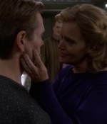 STAR_TREK_DEEP_SPACE_NINE_-_E723_EXTREME_MEASURES_0823.jpg