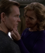STAR_TREK_DEEP_SPACE_NINE_-_E723_EXTREME_MEASURES_0830.jpg