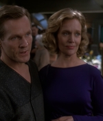 STAR_TREK_DEEP_SPACE_NINE_-_E723_EXTREME_MEASURES_0876.jpg