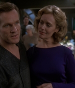 STAR_TREK_DEEP_SPACE_NINE_-_E723_EXTREME_MEASURES_0882.jpg