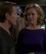 STAR_TREK_DEEP_SPACE_NINE_-_E723_EXTREME_MEASURES_0904.jpg