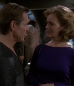 STAR_TREK_DEEP_SPACE_NINE_-_E723_EXTREME_MEASURES_0906.jpg