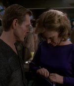 STAR_TREK_DEEP_SPACE_NINE_-_E723_EXTREME_MEASURES_0913.jpg