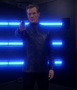 STAR_TREK_DEEP_SPACE_NINE_-_E723_EXTREME_MEASURES_0922.jpg
