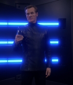 STAR_TREK_DEEP_SPACE_NINE_-_E723_EXTREME_MEASURES_0925.jpg