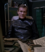 STAR_TREK_DEEP_SPACE_NINE_-_E723_EXTREME_MEASURES_1010.jpg