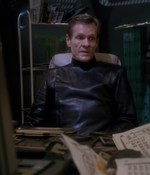 STAR_TREK_DEEP_SPACE_NINE_-_E723_EXTREME_MEASURES_1014.jpg