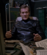 STAR_TREK_DEEP_SPACE_NINE_-_E723_EXTREME_MEASURES_1019.jpg