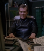 STAR_TREK_DEEP_SPACE_NINE_-_E723_EXTREME_MEASURES_1024.jpg