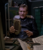 STAR_TREK_DEEP_SPACE_NINE_-_E723_EXTREME_MEASURES_1030.jpg