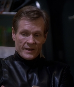 STAR_TREK_DEEP_SPACE_NINE_-_E723_EXTREME_MEASURES_1045.jpg