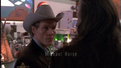 ROSWELL_-_E1X01_PILOT_031.jpg