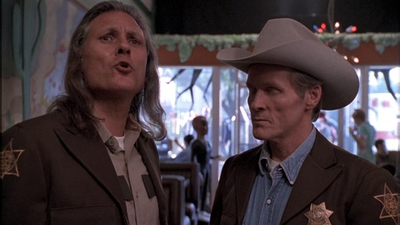 ROSWELL_-_E1X01_PILOT_038.jpg