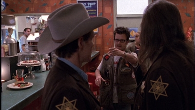 ROSWELL_-_E1X01_PILOT_061.jpg
