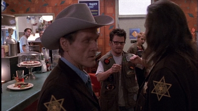 ROSWELL_-_E1X01_PILOT_062.jpg