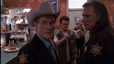 ROSWELL_-_E1X01_PILOT_063.jpg