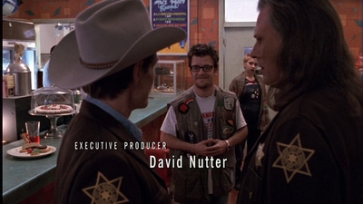 ROSWELL_-_E1X01_PILOT_073.jpg