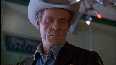 ROSWELL_-_E1X01_PILOT_113.jpg
