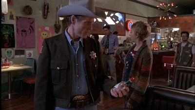 ROSWELL_-_E1X01_PILOT_119.jpg