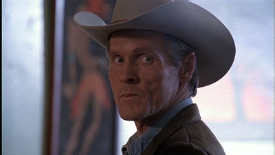ROSWELL_-_E1X01_PILOT_125.jpg
