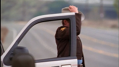ROSWELL_-_E1X01_PILOT_130.jpg